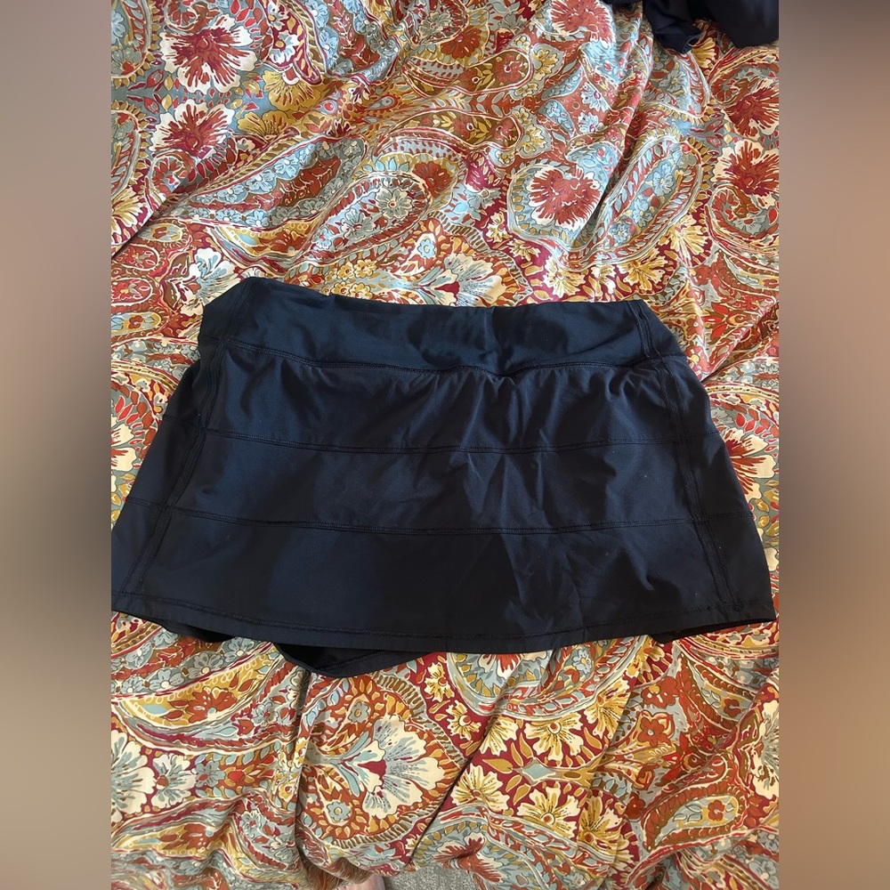 Black Lululemon skirt. Gently used.